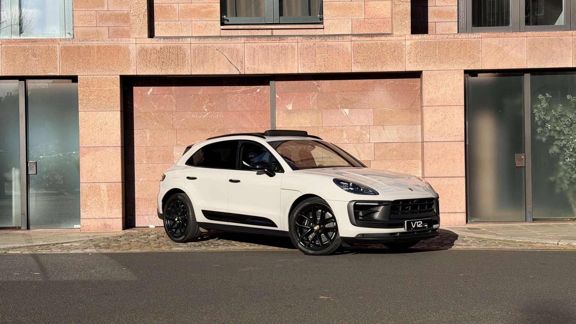 Image of PORSCHE MACAN
